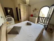 Izdavanje, kuća, 300m², Dobre Vode, Bar - image 8