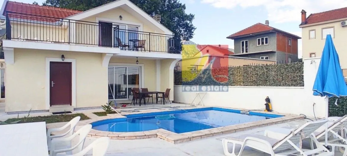 Prodaja, kuća, 176m², Herceg Novi, Crna Gora