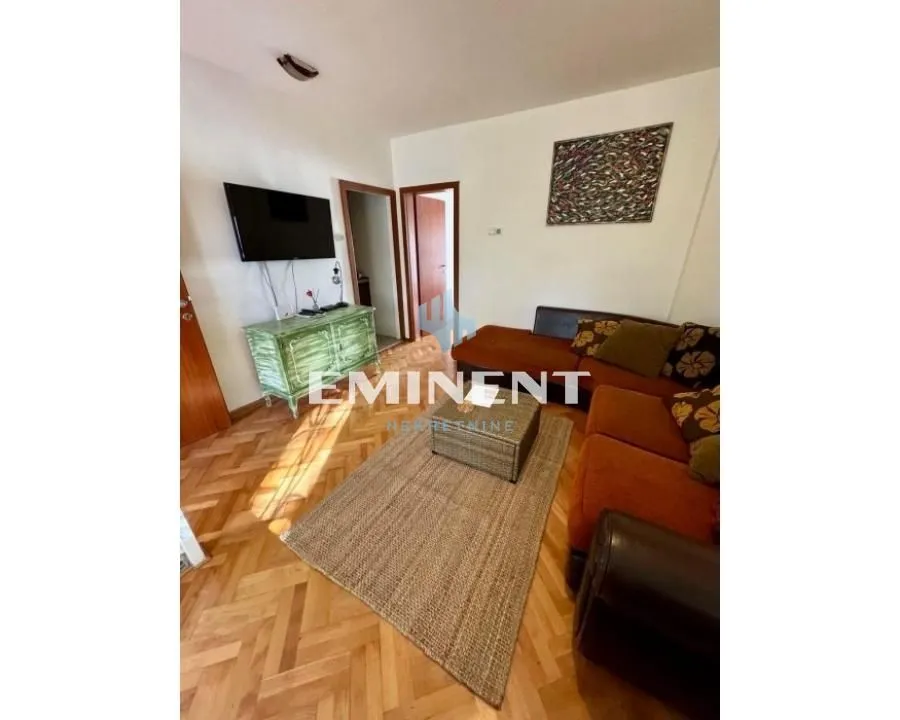 Izdavanje, stan, 41m², Zemun Sve Podlokacije, Beograd