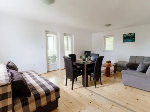 Prodaja, kuća, 190m², Žabljak, Crna Gora - image 9