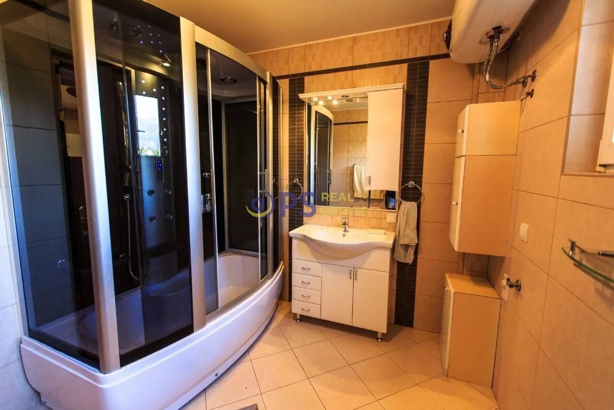 Sale, house, 300m², Bar, Crna Gora
