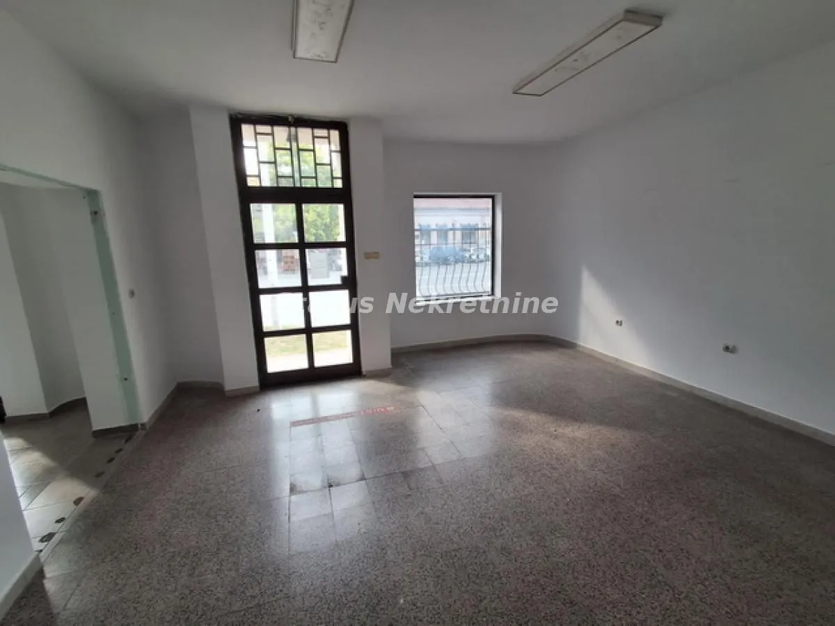 Rent, office space, 90m², Podbara, Novi Sad Sve Podlokacije