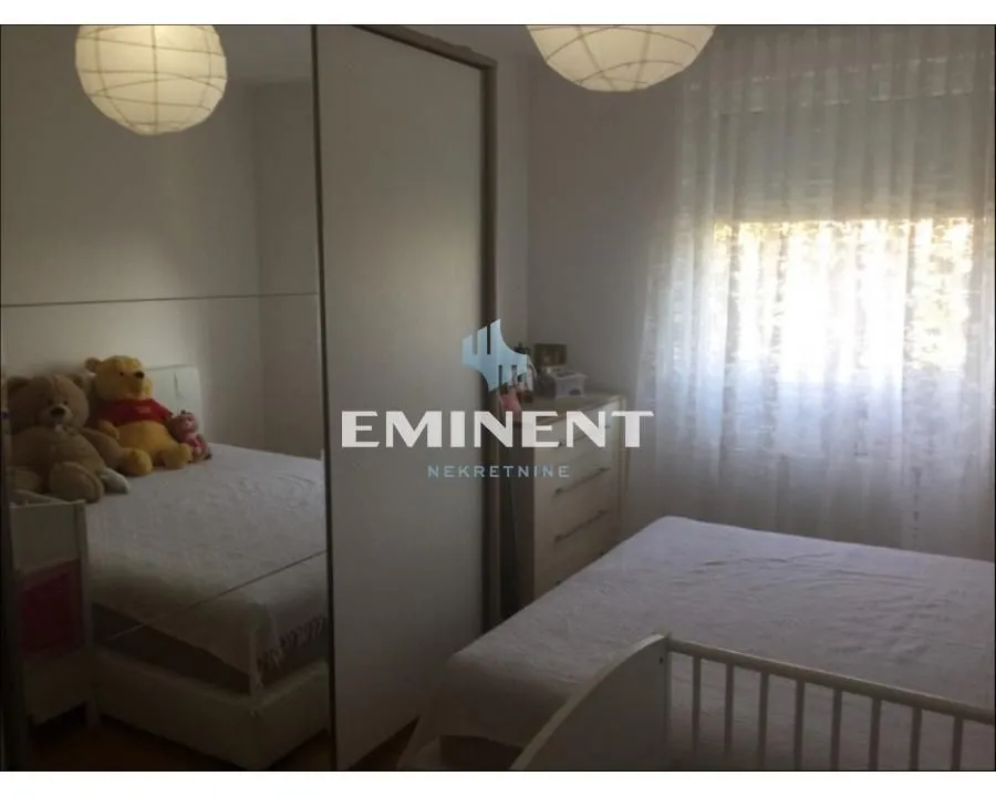 Rent, three bedroom apartment, 72m², Savski Venac, Beograd