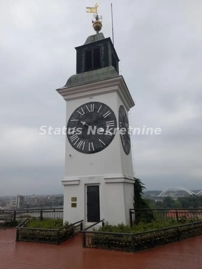 Prodaja, četvorosoban stan, 188m², Petrovaradin, Novi Sad
