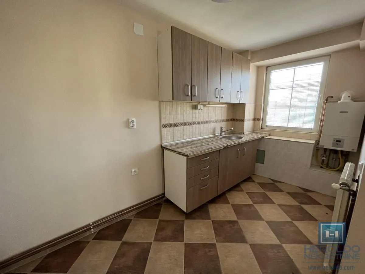 Prodaja, kuća, 400m², Centar, Jagodina