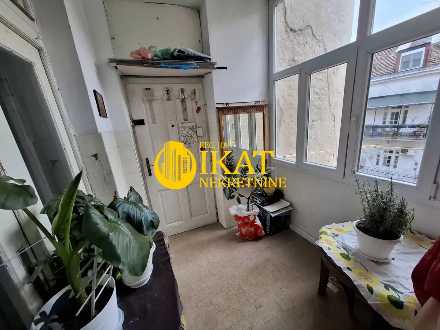 Sale, four bedroom apartment, 107m², Cvetni Trg, Vračar Sve Podlokacije