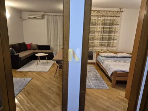 Izdavanje, jednosoban stan, 39m², Centar, Novi Sad - image 9