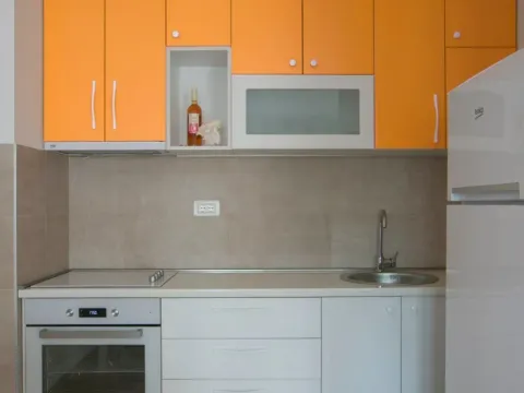 Izdavanje, jednosoban stan, 45m², City Kej, Podgorica - image 2