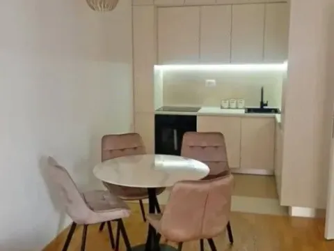 Prodaja, jednosoban stan, 45m², Zabjelo, Podgorica