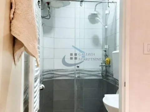 Sale, house, 290m², Centar, Inđija - image 9