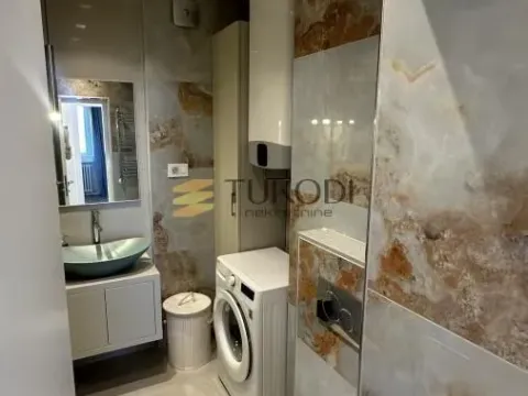 Izdavanje, trosoban stan, 67m², Tašmajdan, Palilula Sve Podlokacije - image 17