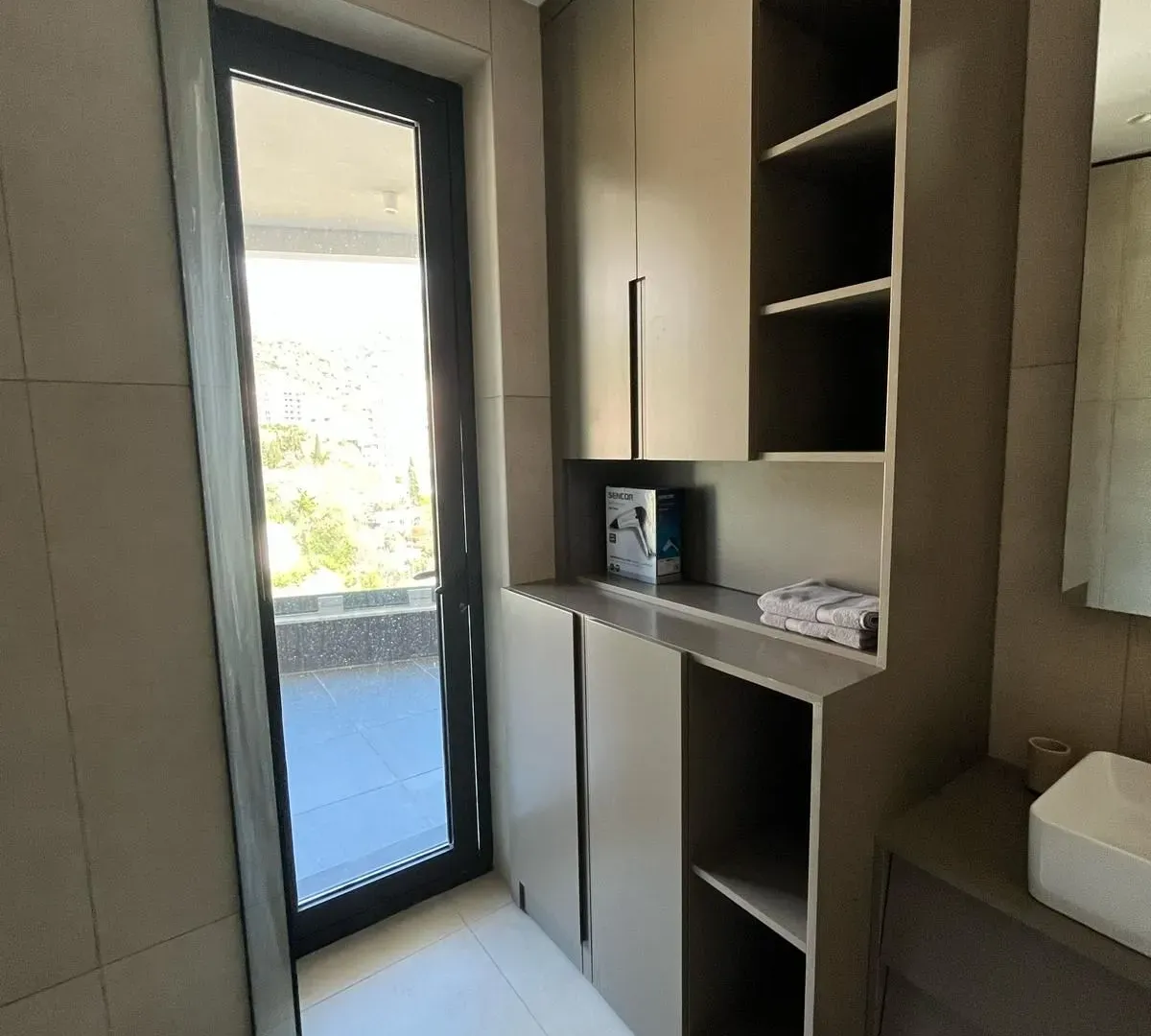 Sale, one bedroom apartment, 57m², Bečići, Budva