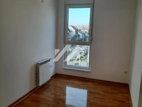 Izdavanje, trosoban stan, 90m², Telep, Novi Sad Sve Podlokacije - image 4