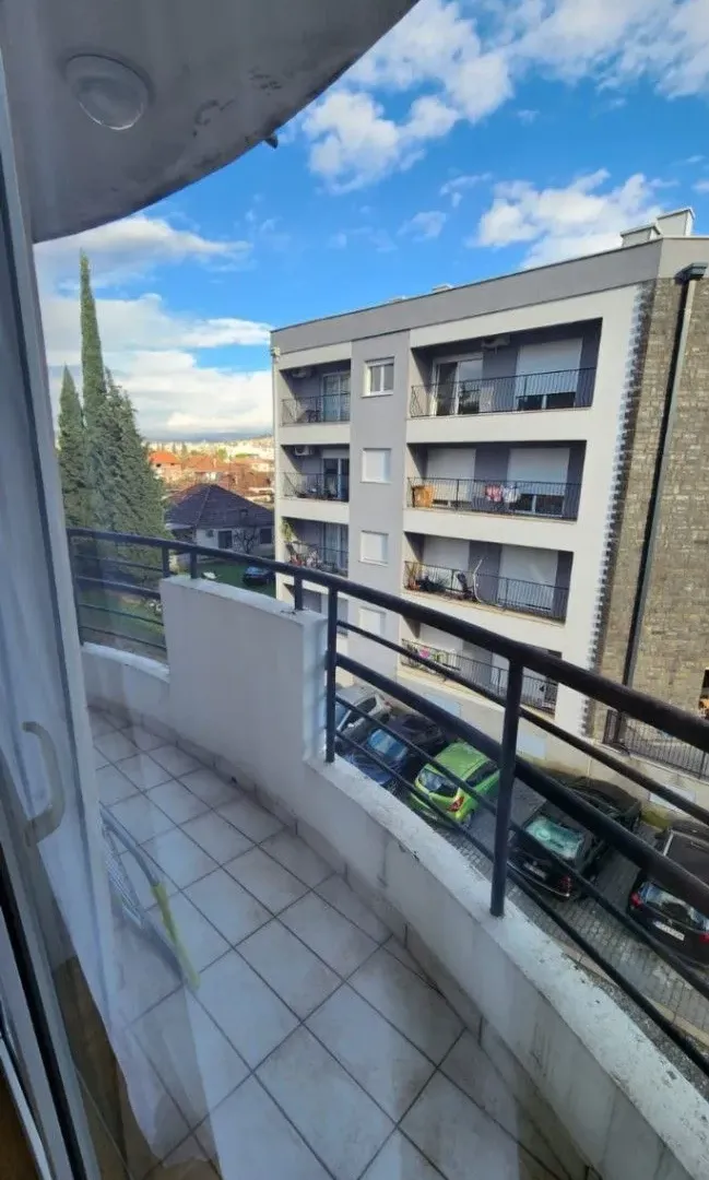 Izdavanje, jednosoban stan, 41m², Ljubović, Podgorica
