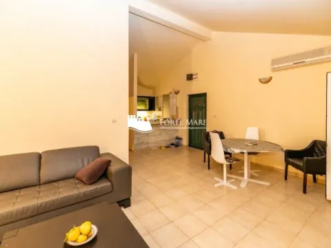 Prodaja, jednosoban stan, 57m², Đenovići, Herceg Novi - image 3