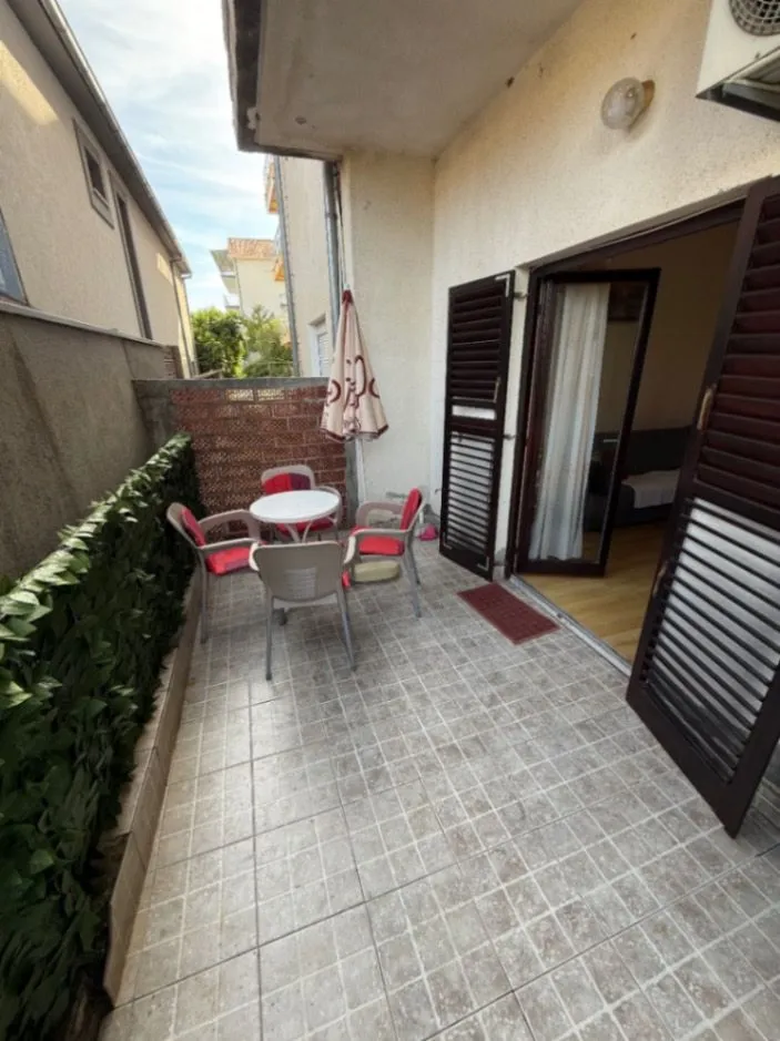 Prodaja, dvosoban stan, 47m², Baošići, Herceg Novi