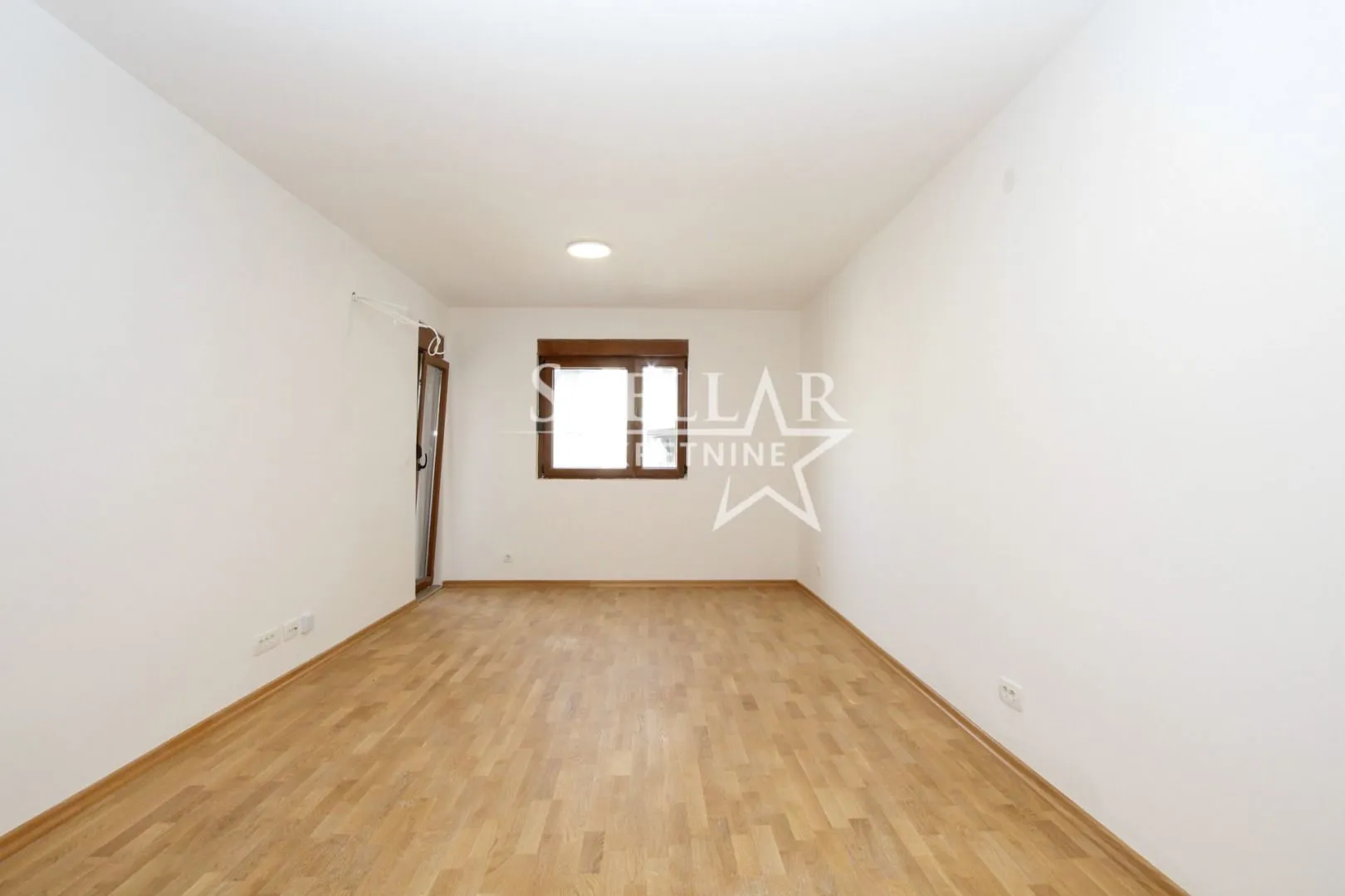 Izdavanje, dvosoban stan, 57m², Stari Aerodrom, Podgorica