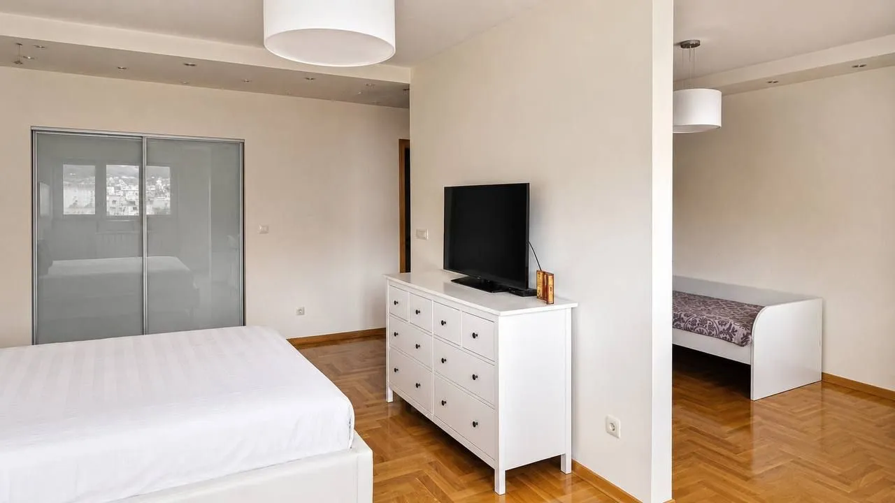 Sale, four bedroom apartment, 148m², Centar, Bar