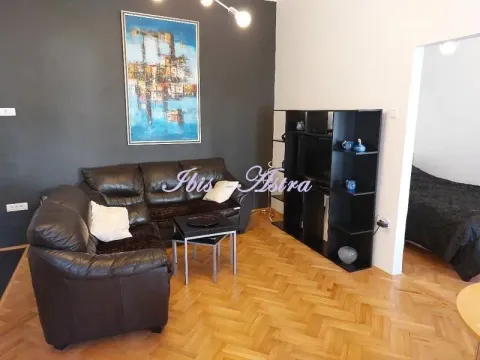 Izdavanje, jednosoban stan, 32m², Stari Grad, Beograd - image 2