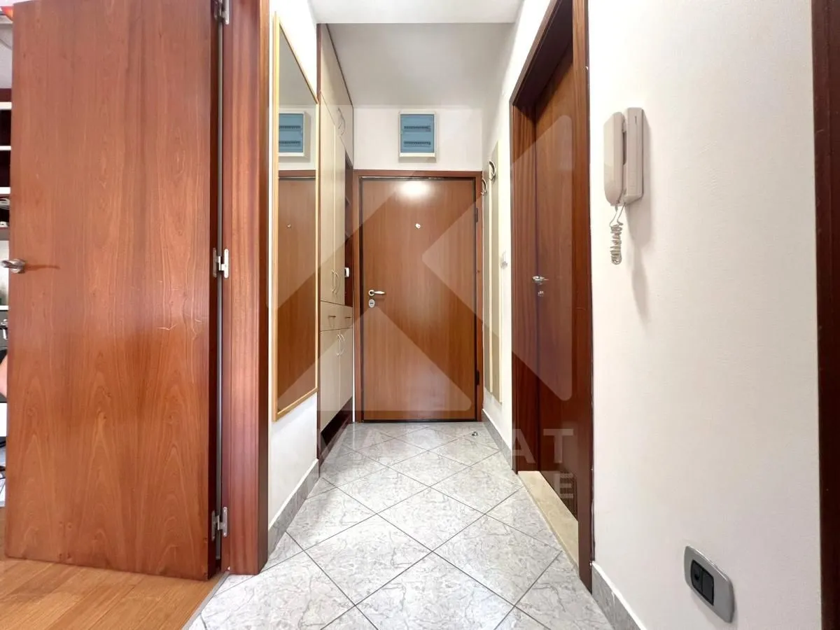 Izdavanje, jednosoban stan, 35m², Vezirov Most, Podgorica