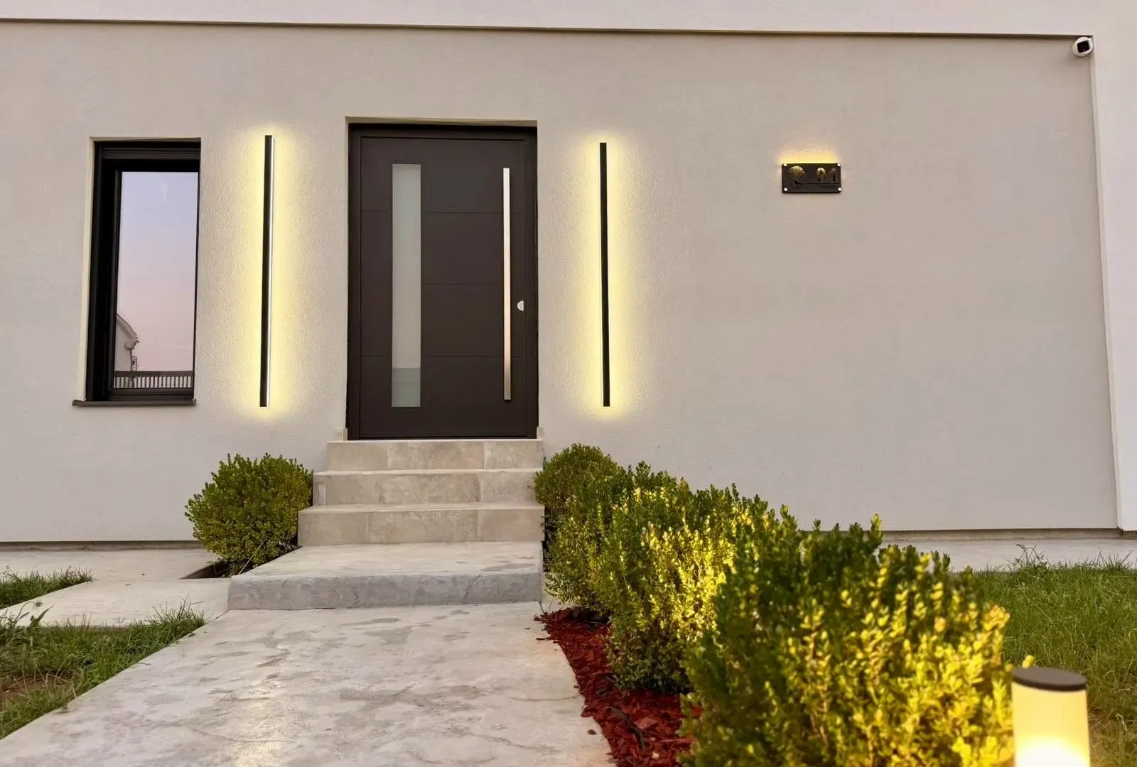 Sale, house, 225m², Gornja Gorica, Podgorica