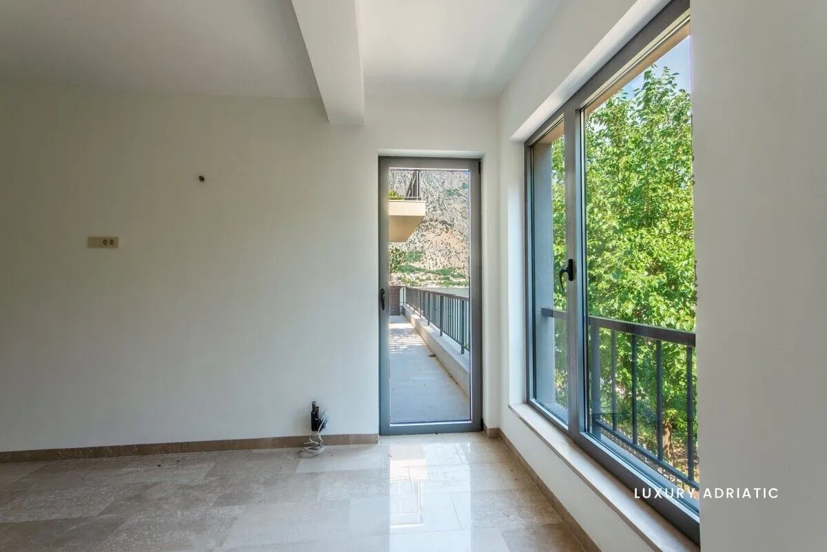 Sale, house, 510m², Kotor, Crna Gora