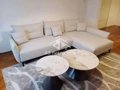 Izdavanje, dvosoban stan, 62m², Stari Grad, Beograd