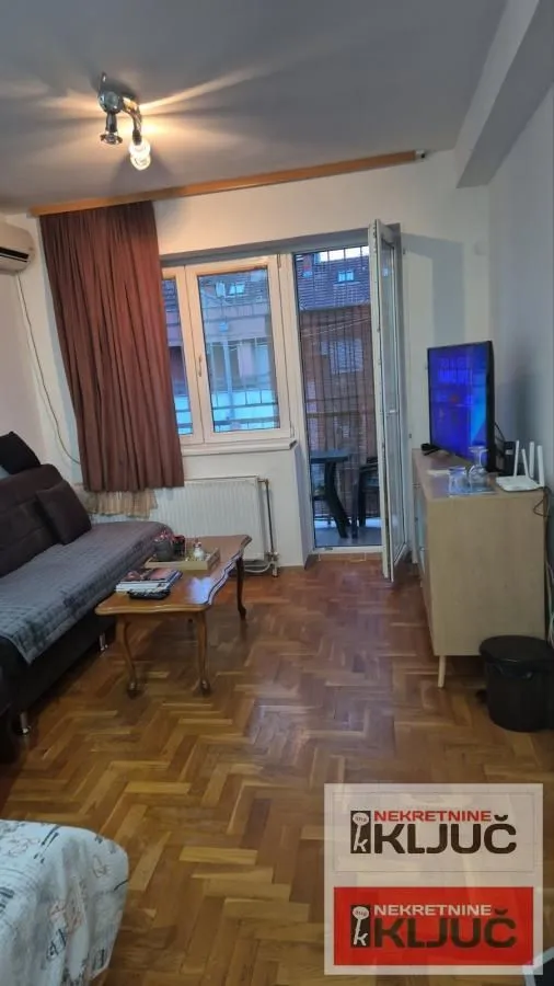 Prodaja, trosoban stan, 78m², Bulevar Oslobodjenja, Novi Sad Sve Podlokacije