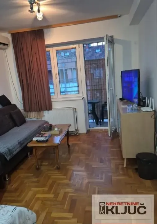 Prodaja, trosoban stan, 78m², Bulevar Oslobodjenja, Novi Sad Sve Podlokacije