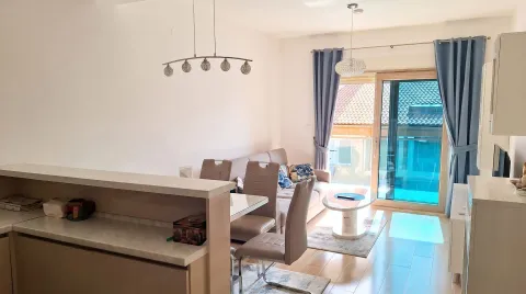 Rent, two bedroom apartment, 61m², Pržno, Budva - image 8