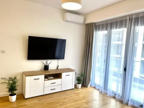 Prodaja, jednosoban stan, 47m², Tivat, Crna Gora - image 2