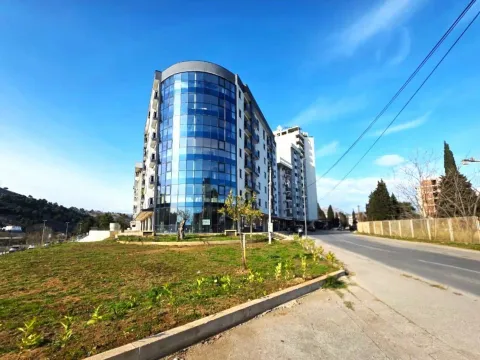 Rent, office space, 117m², Zagorič, Podgorica - image 1