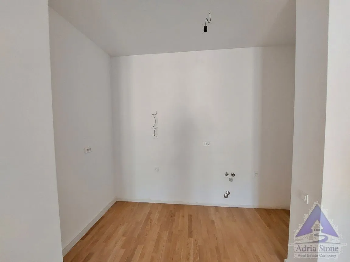 Prodaja, dvosoban stan, 69m², Bečići, Budva