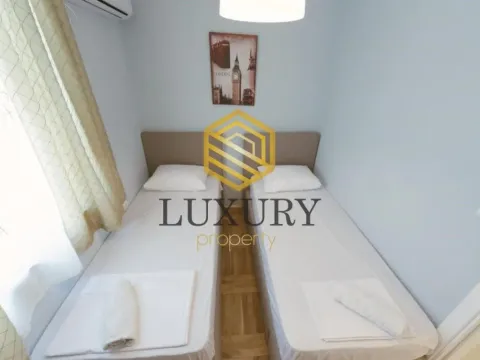 Izdavanje, dvosoban stan, 78m², Centar, Podgorica - image 2