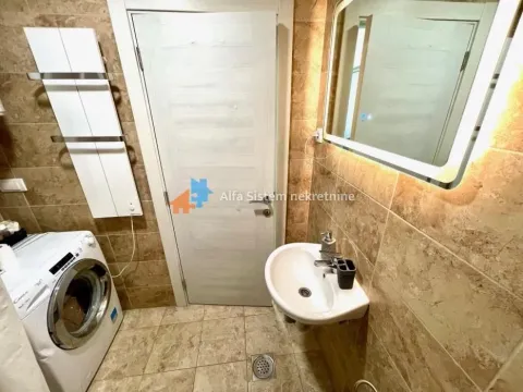 Izdavanje, trosoban stan, 60m², Zvezdara Sve Podlokacije, Beograd - image 15