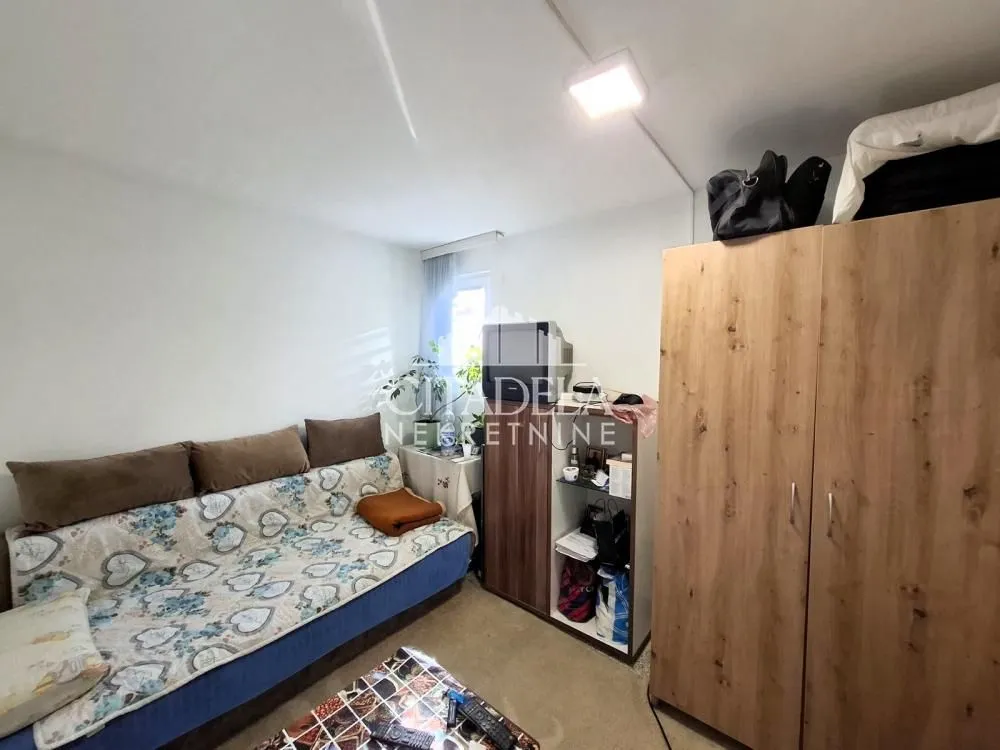 Sale, two bedroom apartment, 55m², Brace Jerković, Voždovac Sve Podlokacije