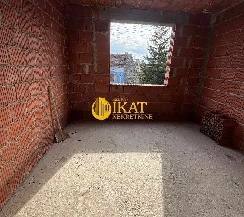 Prodaja, trosoban stan, 78m², Centar, Stara Pazova