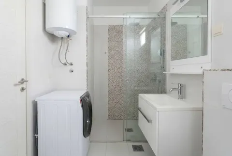 Stan-na-dan, dvosoban stan, 43m², Bečići, Budva - image 7