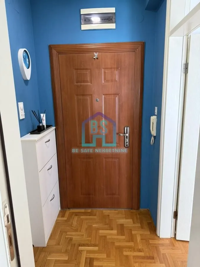 Prodaja, jednosoban stan, 23m², Stari grad, Novi Sad
