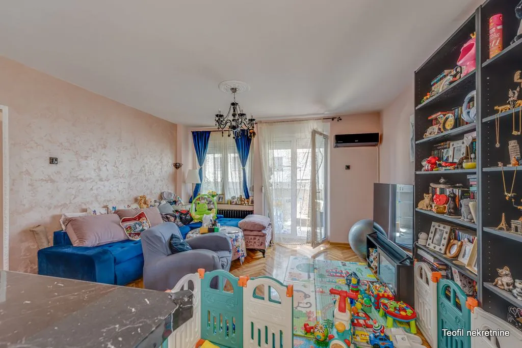 Sale, two bedroom apartment, 84m², Vračar, Šid