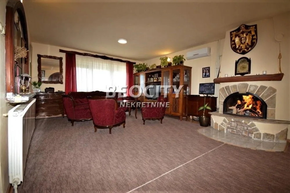 Prodaja, kuća, 450m², Vrčin, Grocka