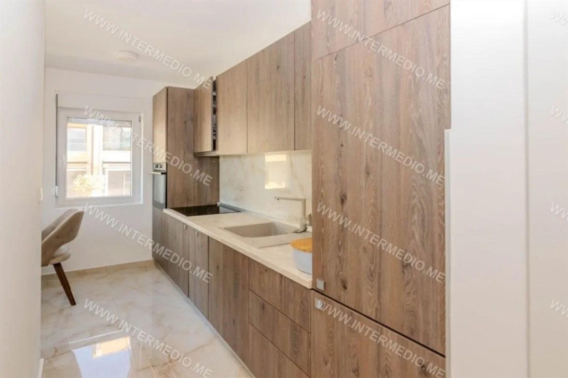 Prodaja, jednosoban stan, 44m², Baošići, Herceg Novi