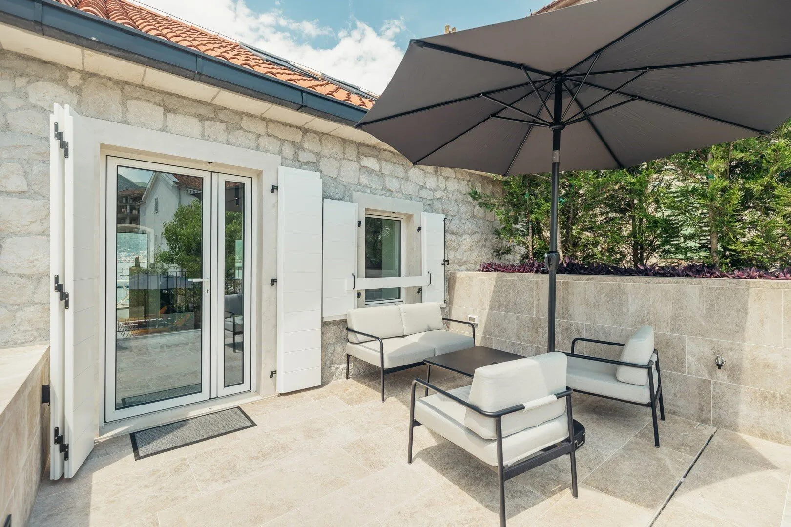 Rent, house, 170m², Donja Lastva, Tivat