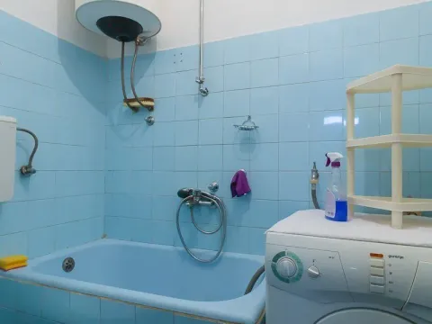 Rent, two bedroom apartment, 400m², Tološi, Podgorica - image 3