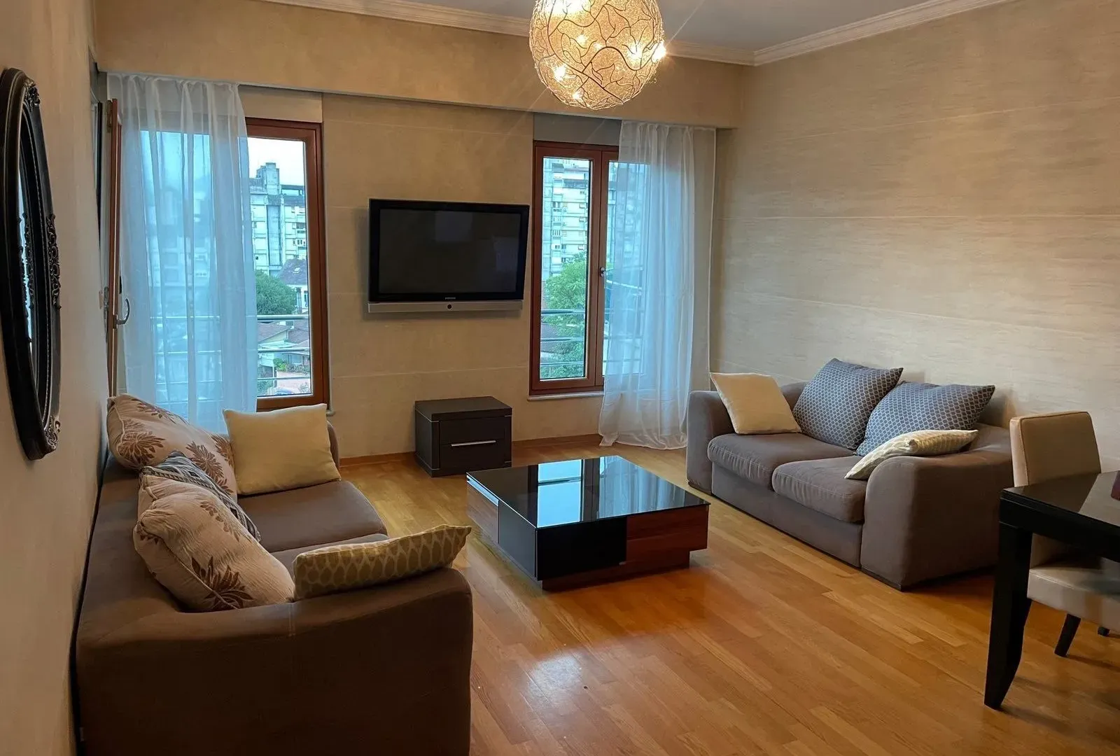 Izdavanje, jednosoban stan, 50m², Centar, Podgorica