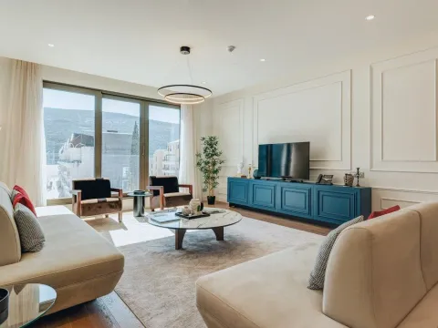 Prodaja, četvorosoban stan, 266m², Kumbor, Herceg Novi - image 2