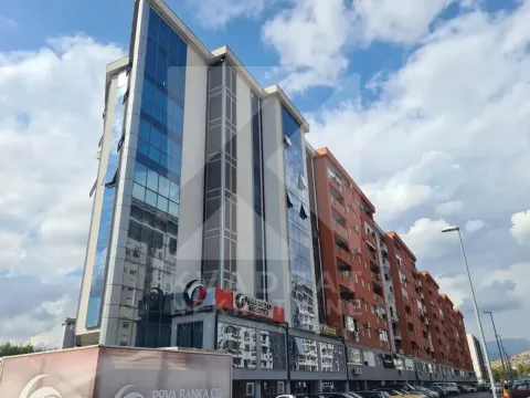 Izdavanje, jednosoban stan, 63m², City Kvart, Podgorica