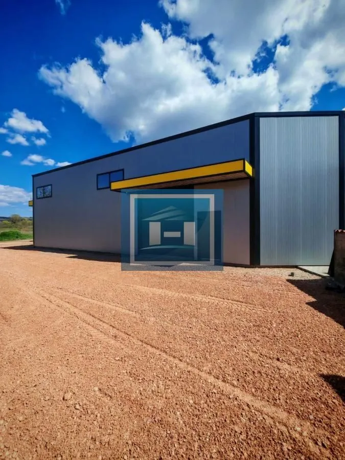 Rent, office space, 430m², Gloždak, Paraćin