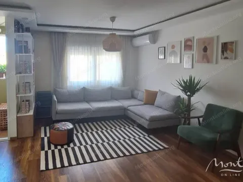 Prodaja, trosoban stan, 89m², Podgorica, Crna Gora