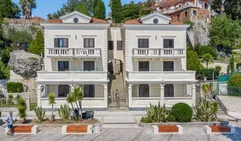 Prodaja, kuća, 564m², Herceg Novi, Crna Gora